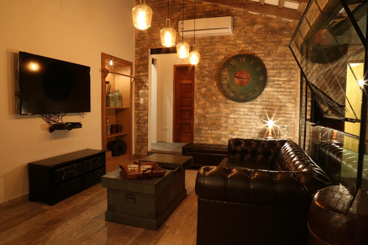 Casa Sucre Bed & Breakfast Asuncion Exterior photo